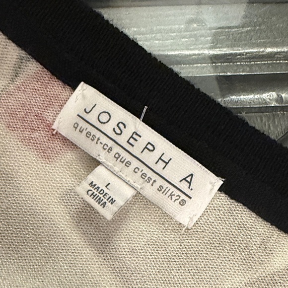 Joseph A Large Floral Button Cardigan Sweater Black, Brown, White, Red - Picture 6 of 7